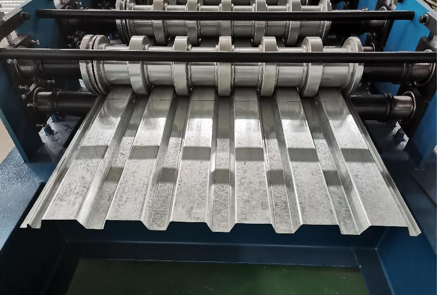 floor decking plate produced by floor deck machine